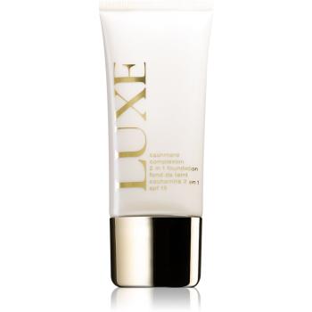Avon Luxe Makeup gyengéd make-up világosító hatással matt hatásért árnyalat Porcelain 30 ml