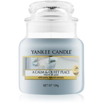 Yankee Candle A Calm & Quiet Place illatos gyertya Classic nagy méret 104 g